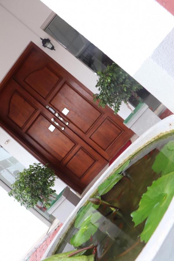 Ryan Residence & Restaurant Negombo Exteriör bild
